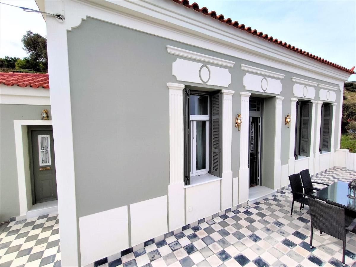 Spiti Sea View Neoclassical House In Stenies Exterior photo